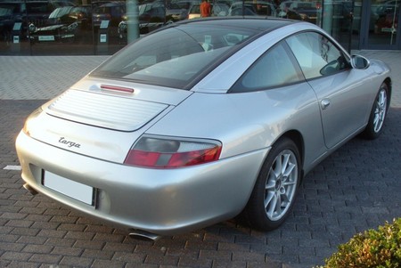 The 996 Targa roof mechanism has proved reliable.